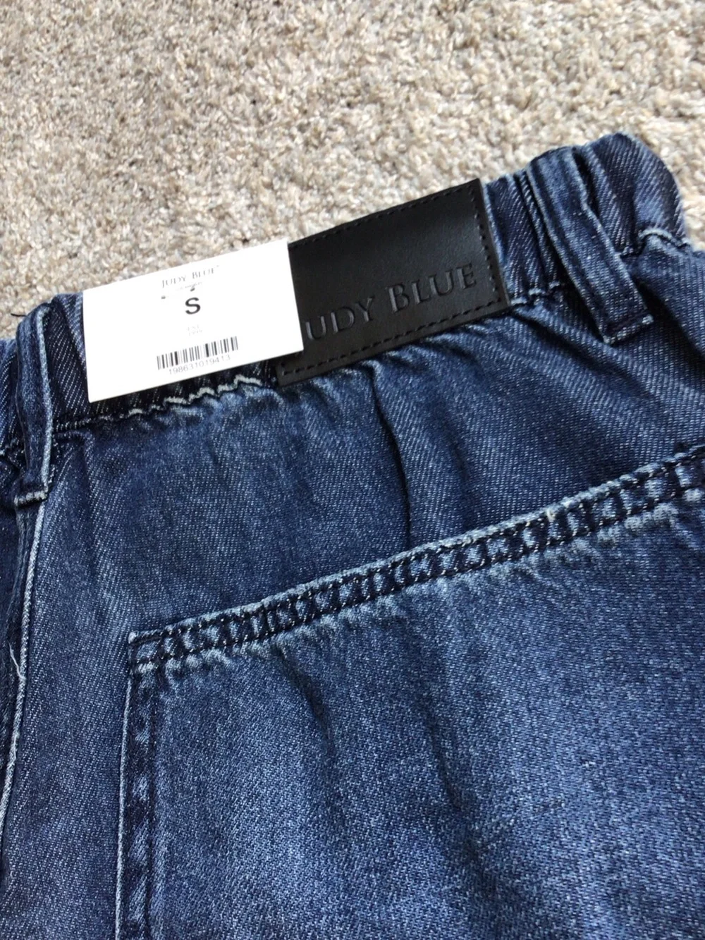 JUDY BLUE BAGGY SHORTS - SMALL NWT